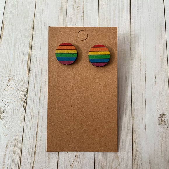 🖤 Circle Wooden Pride Stud Earrings - Picture 5 of 6